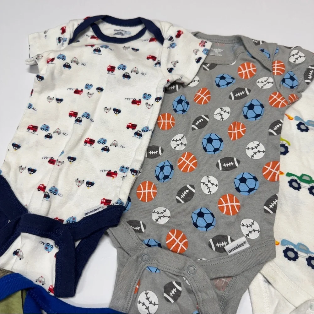 Assorted Baby Onesies Set 0-3m. 14pcs.